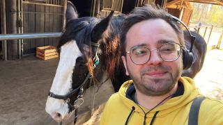 Daniel Claus aufm Ponyhof in Ahrensfelde (Quelle: Fritz)