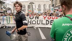 "Aufschrei der Jugend - Generation „Fridays for Future“", von Kathrin Pitterling am Mittwoch (18.11.20) um 23:20 Uhr im ERSTEN. (Quelle: rbb/Jürgen Todt) "Aufschrei der Jugend - Generation „Fridays for Future“", von Kathrin Pitterling am Mittwoch (18.11.20) um 23:20 Uhr im ERSTEN. (Quelle: rbb/Jürgen Todt)